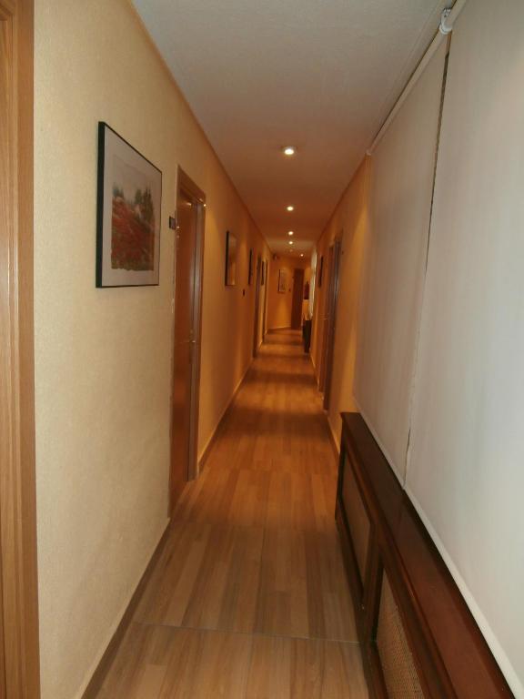 Residencia Gran Via Hotel *